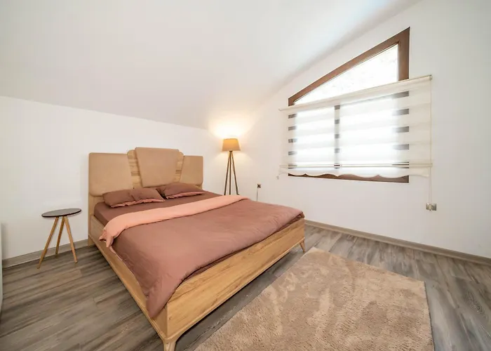 Floransa Icmeler Vila *